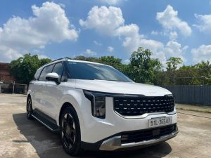 Hire Car 7 Seater