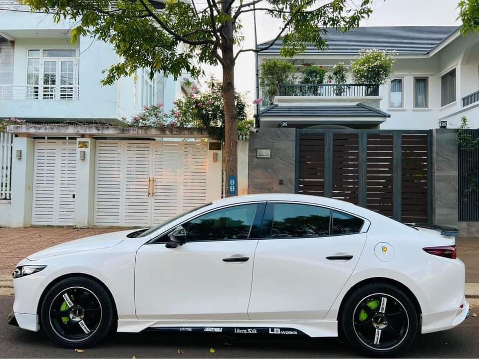 Thuê Xe 4 Chỗ Tại TPHCM Đi Núi Bà Đen