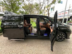 Thuê Xe Toyota Alphard Đưa Đón Sân Bay Tân Sơn Nhất