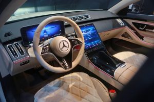 Thuê Xe Mercedes-Benz S450 Đưa Đón Sân Bay Tân Sơn Nhất