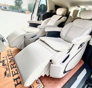 Thuê Xe Kia Carnival TPHCM Có Tài Xế 