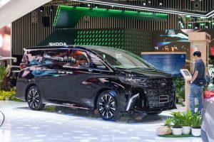Thuê Xe Toyota Alphard Đưa Đón Sân Bay Tân Sơn Nhất