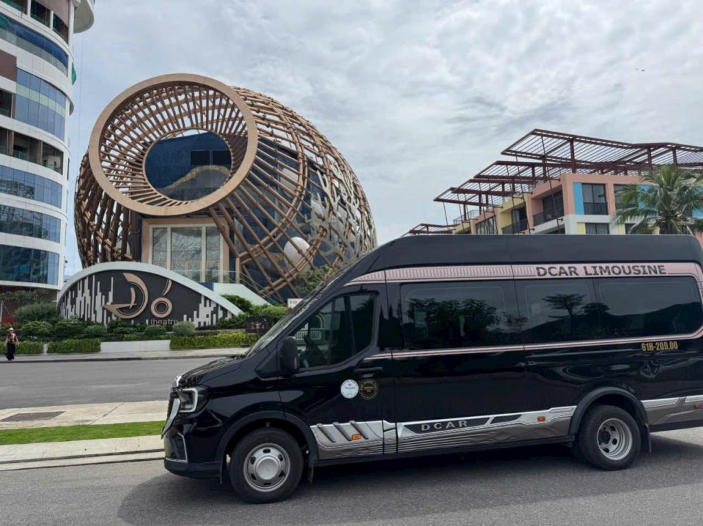 Thuê Xe Limousine 9 Chỗ Tại TPHCM Đi Tây Ninh