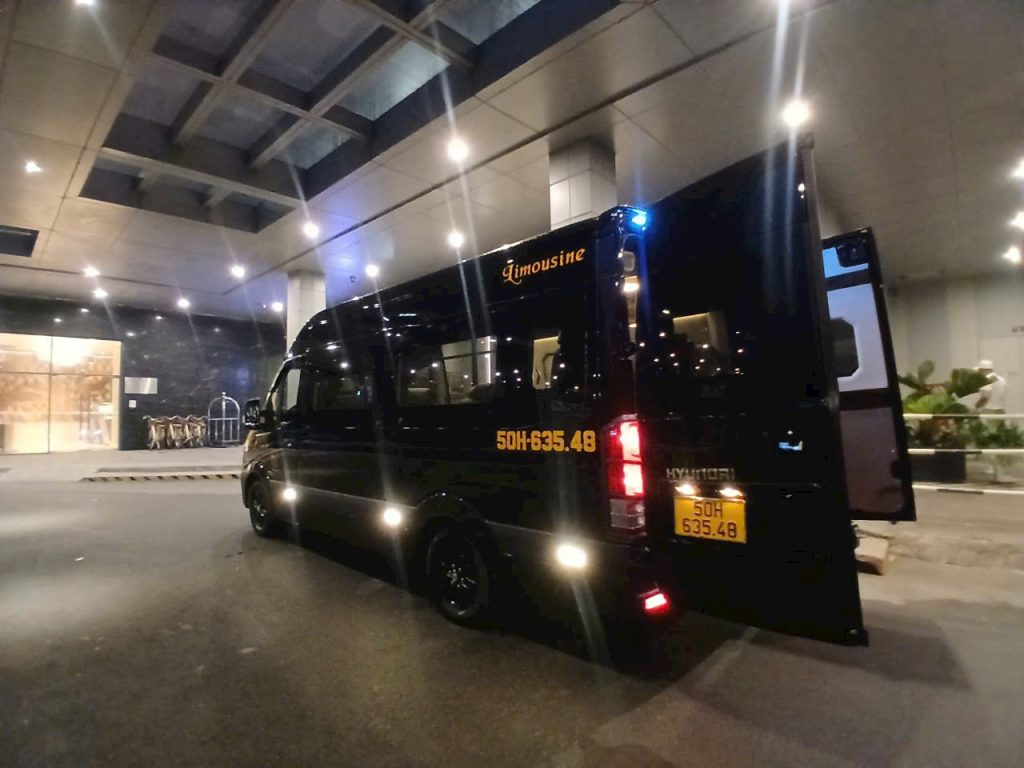 Thuê Xe Limousine 9 Chỗ Tại TPHCM Đi Cần Thơ