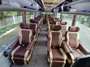 Thuê Xe Limousine 18 Chỗ Tại TPHCM Đi Đà Lạt