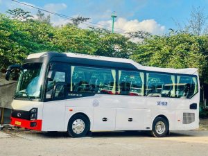 Thuê Xe Limousine 19 Chỗ Tại TPHCM Đi Hậu Giang