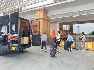 Thuê Xe Limousine 9 Chỗ Từ Bình Dương Đi Cần Thơ