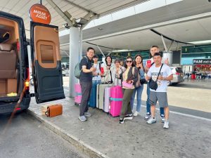 Thuê Xe Limousine 9 Chỗ Tại Bình Dương Đi Buôn Mê Thuột