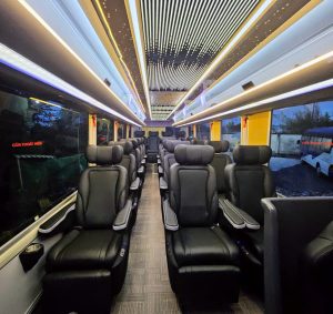 Thuê Xe Limousine 18 19 Chỗ Từ TPHCM Đi Buôn Mê Thuột